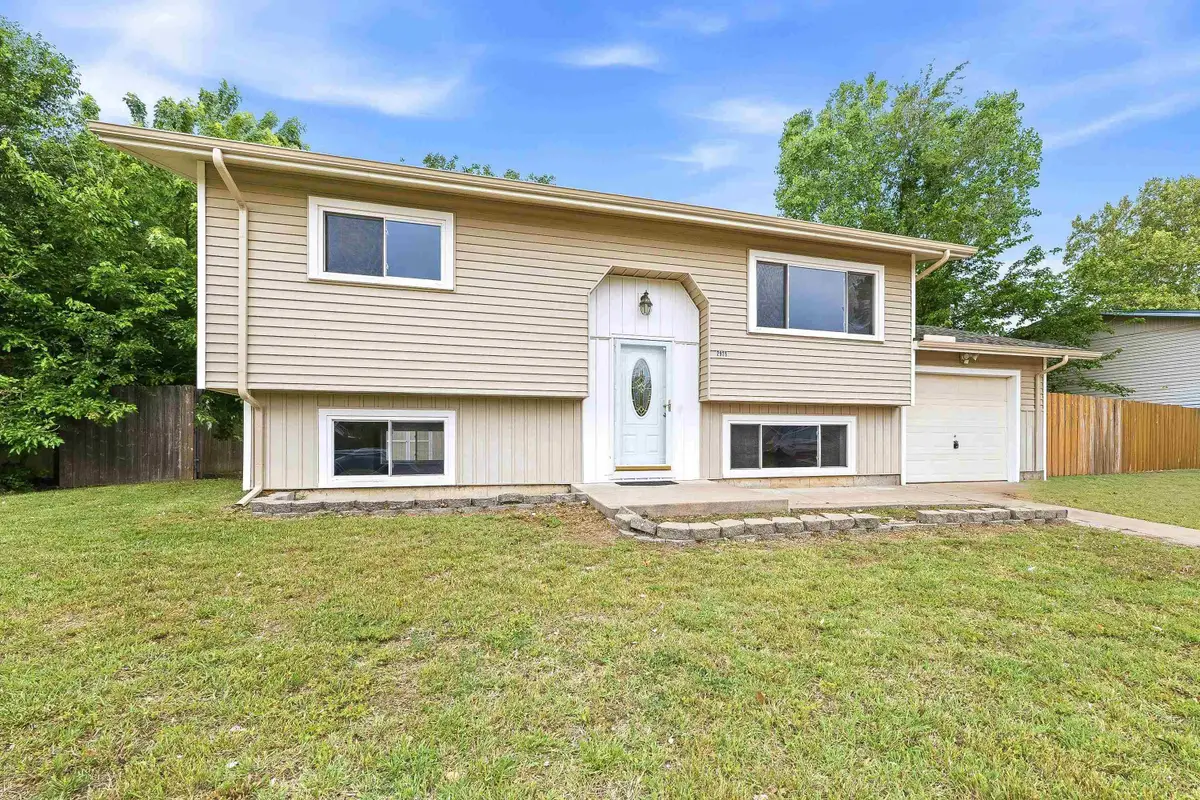 2935 S Richmond Ave, Wichita, KS 67217 - #1