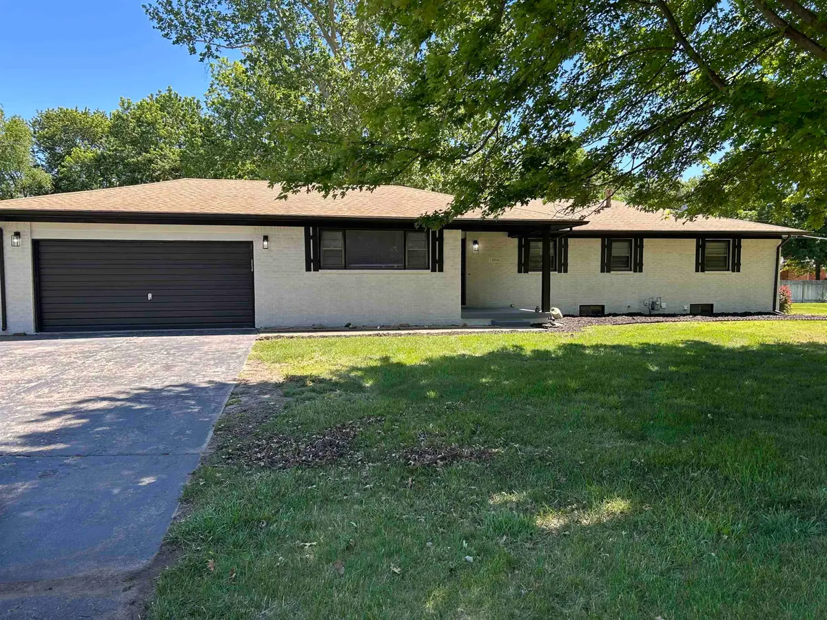 1300 S Fieldcrest, Wichita, KS 67209 - #1