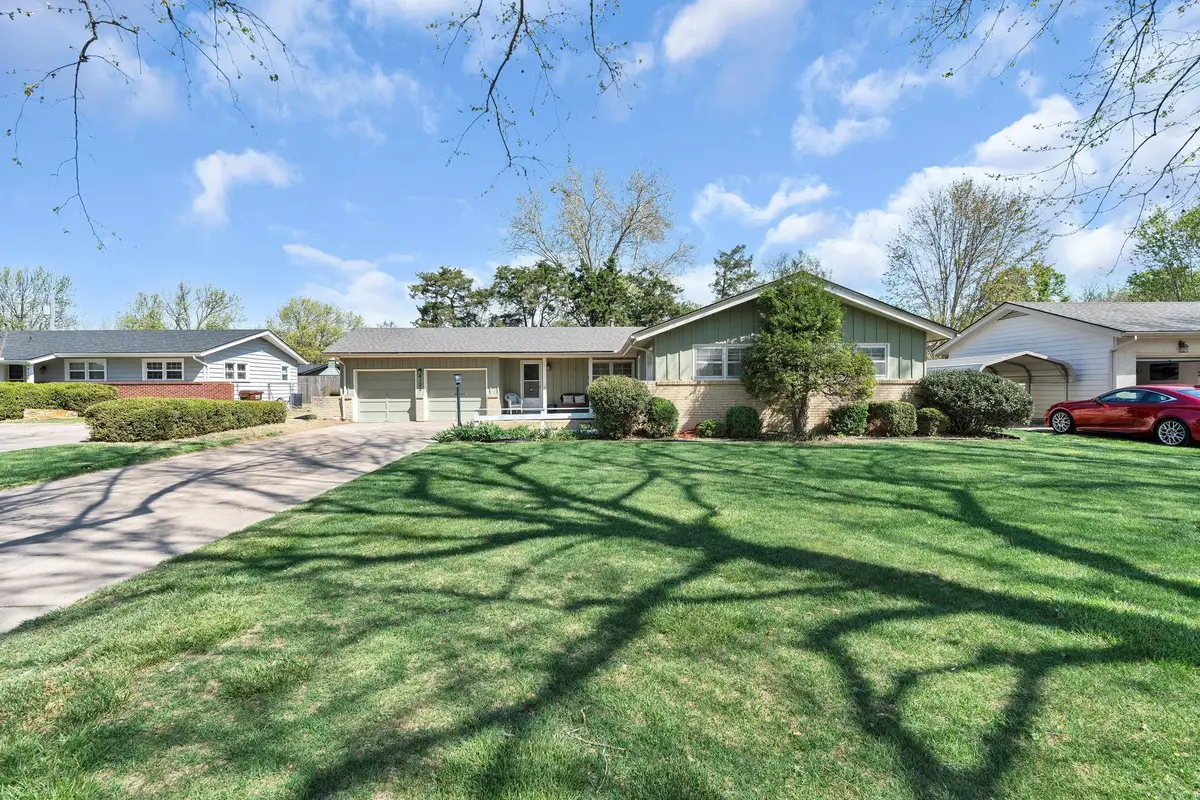 4102 W 17th St N, Wichita, KS 67212 - #1