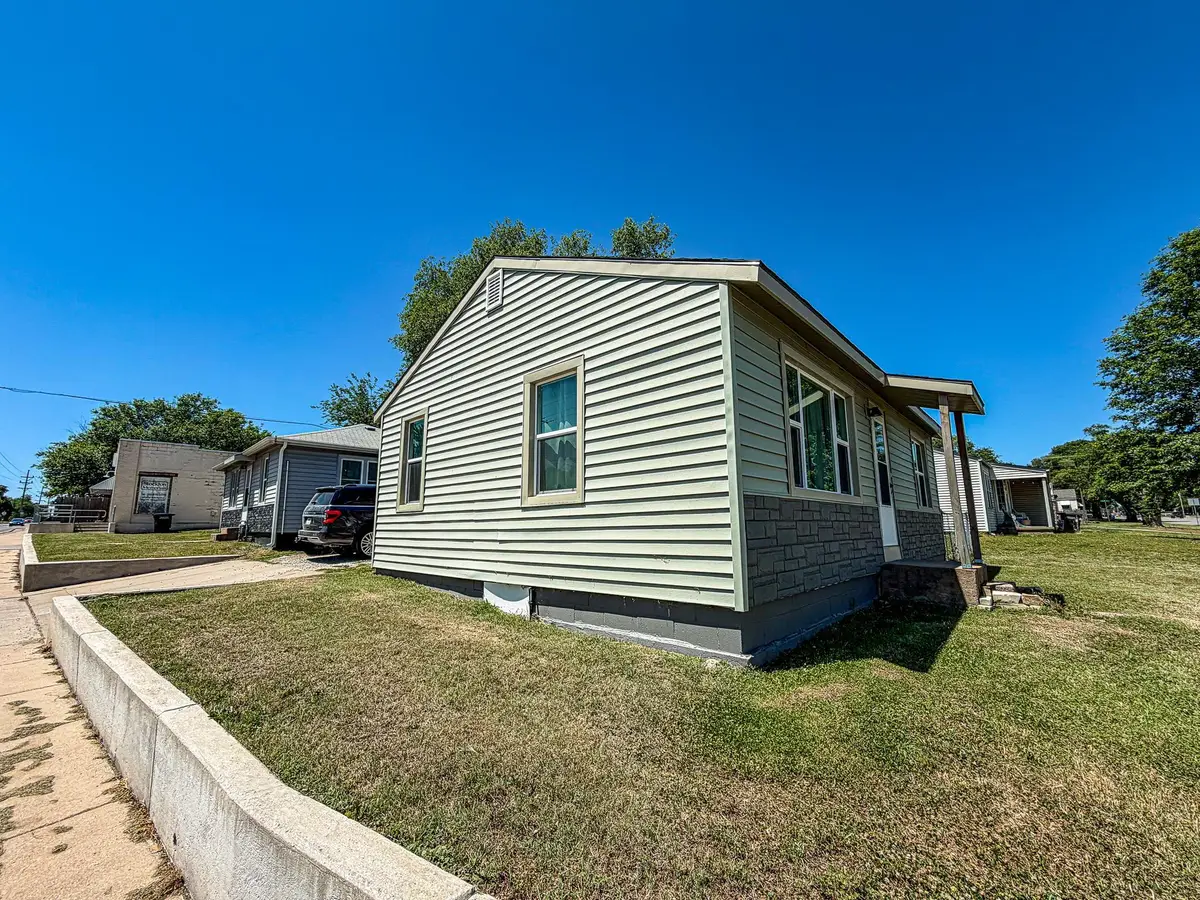 1501-1501 1/2 N Ohio St, Augusta, KS 67010 - #1
