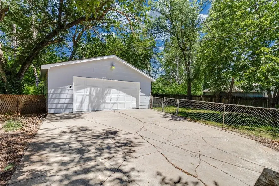 930 N Westview, Derby, KS 67037 - #2