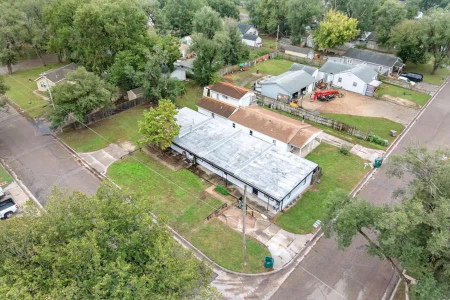 121-127 W 31st St N, Wichita, KS 67204 - #3