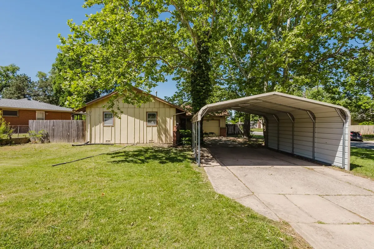1001 S Eastmoor, Wichita, KS 67207 - #1