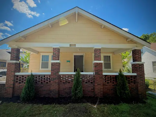 1957 S Market St, Wichita, KS 67211