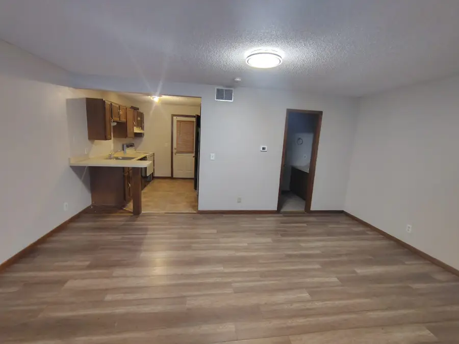 6725 W Shade Ln # 403, Wichita, KS 67212 - #3