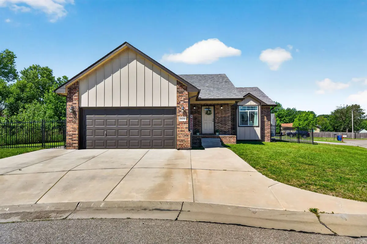 1634 S Smithmoor, Wichita, KS 67207 - #1