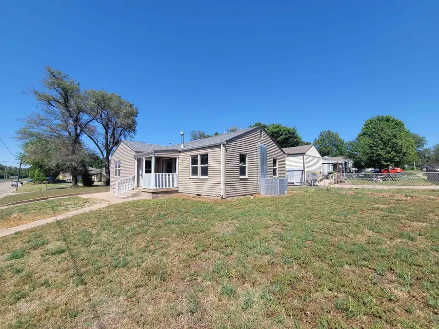 201 N Cherry, Wellington, KS 67152 - #3
