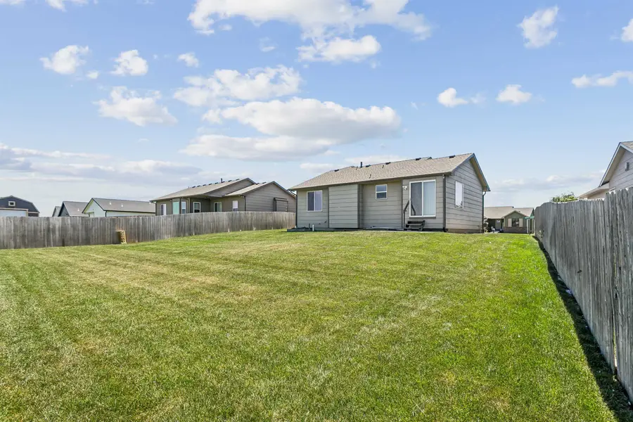1200 E Northridge, Valley Center, KS 67147 - #2