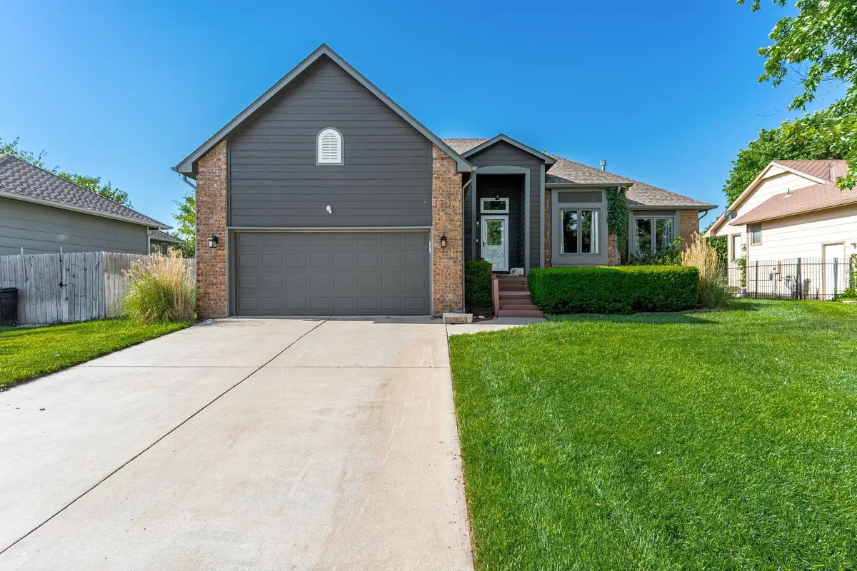 9711 W Bella Vista, Wichita, KS 67212 - #1