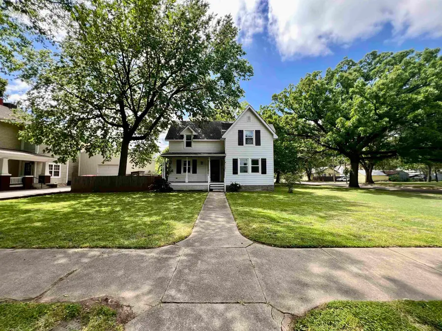 1103 Mansfield, Winfield, KS 67156 - #2