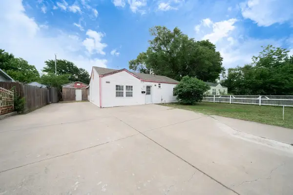 4604 S Meadowview, Wichita, KS 67216