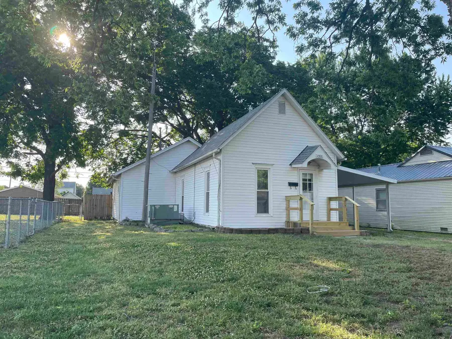1321 N B, Wellington, KS 67152 - #3