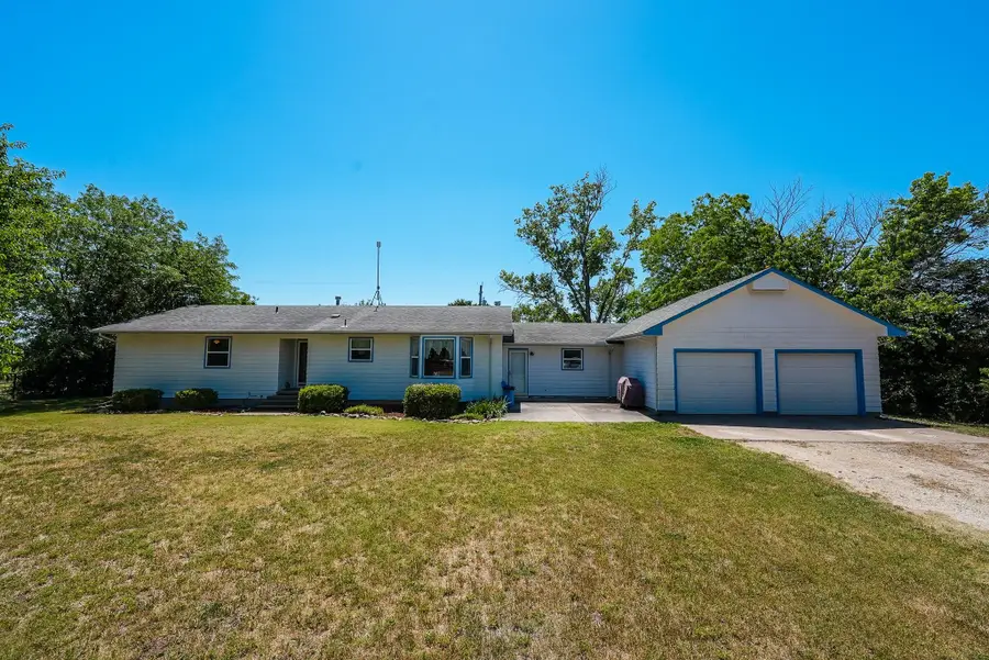14676 SW Ohio Street Rd, Augusta, KS 67010 - #2