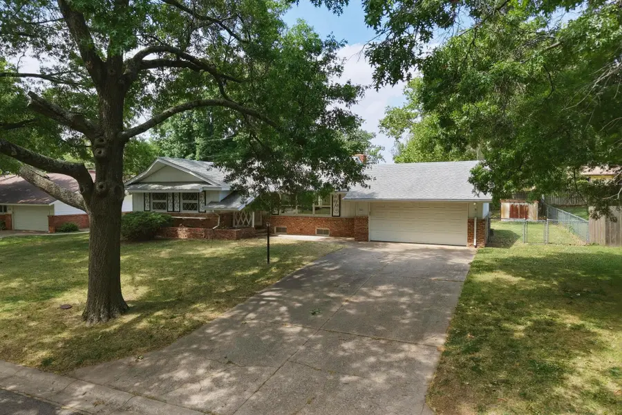 931 N Valleyview, Wichita, KS 67212 - #2