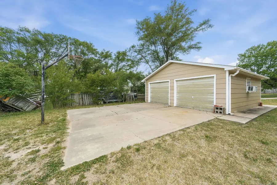 1406 N Argonia Rd, Milton, KS 67106 - #3