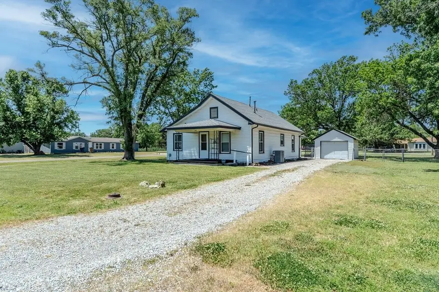 205 N Elm, Douglass, KS 67039 - #2