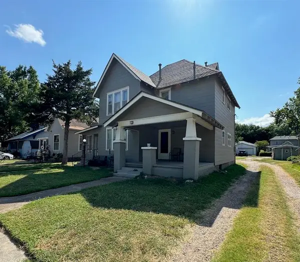 615 N 2nd, Arkansas City, KS 67005