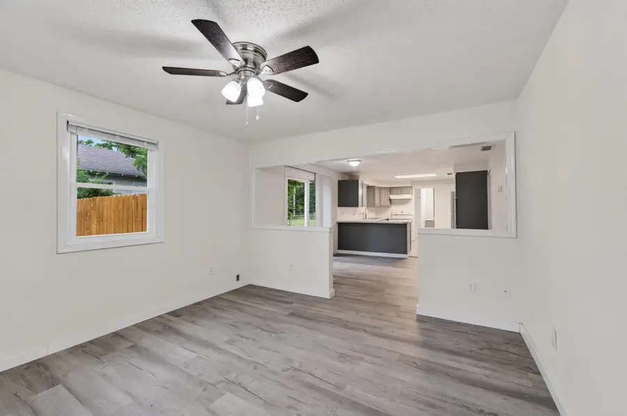 1621 S Waco, Wichita, KS 67213 - #3