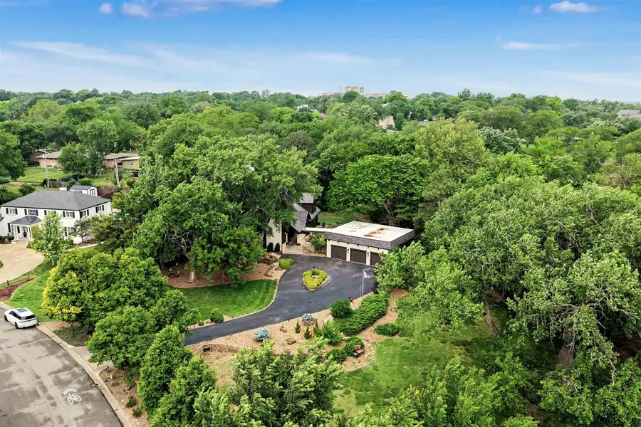 142 Seitz Dr, Salina, KS 67401 - #2