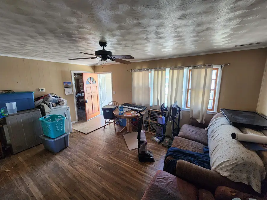 223 N Sedgwick, Burrton, KS 67020 - #2
