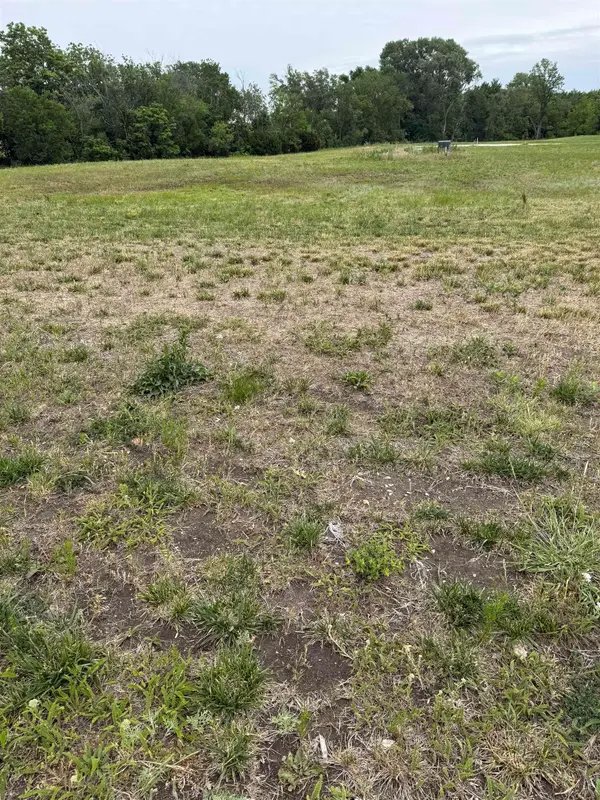 1102 Main, Halstead, KS 67056