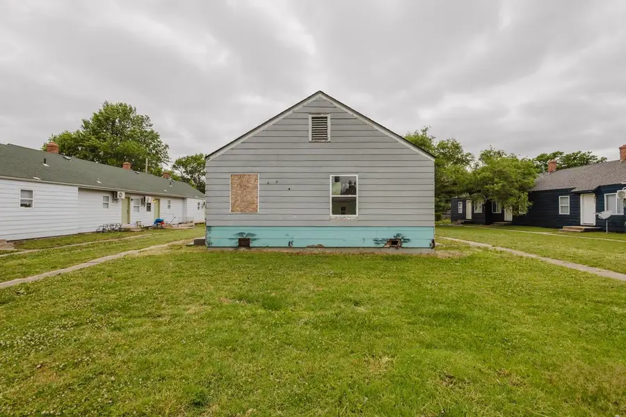 729 Sylvan, Wichita, KS 67218 - #2