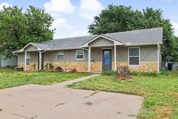 809-811 E 2nd St, Douglass, KS 67039