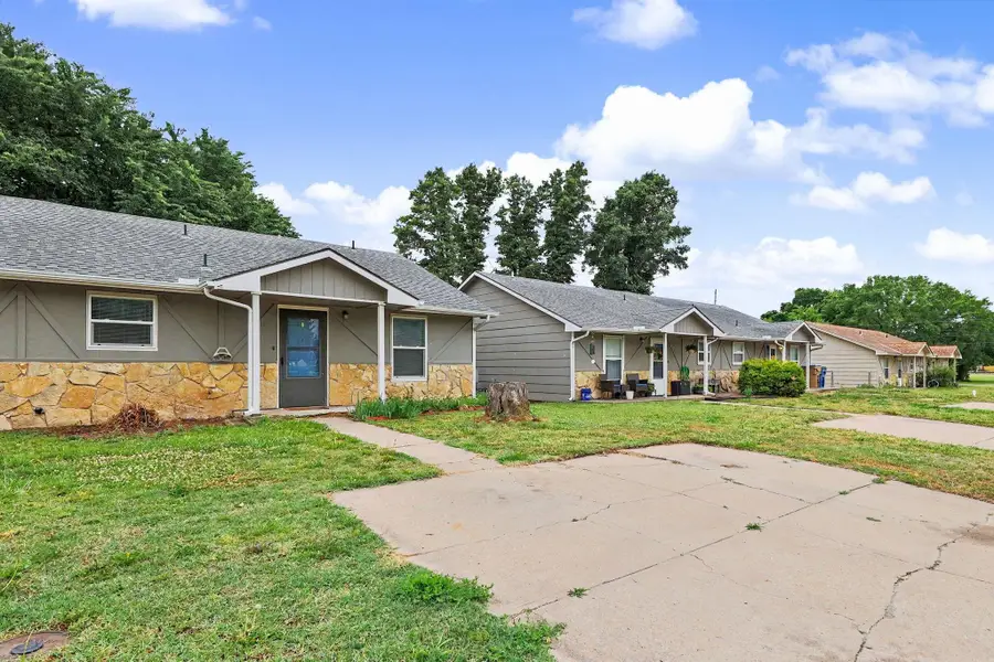 809-811 E 2nd St, Douglass, KS 67039 - #3