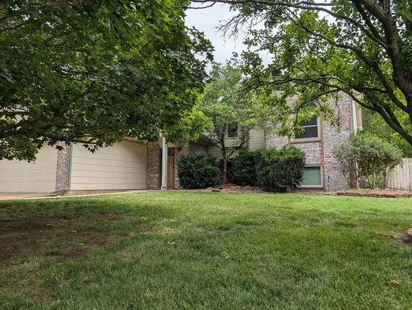 1513 E Mcclelland Drive, Derby, KS 67037