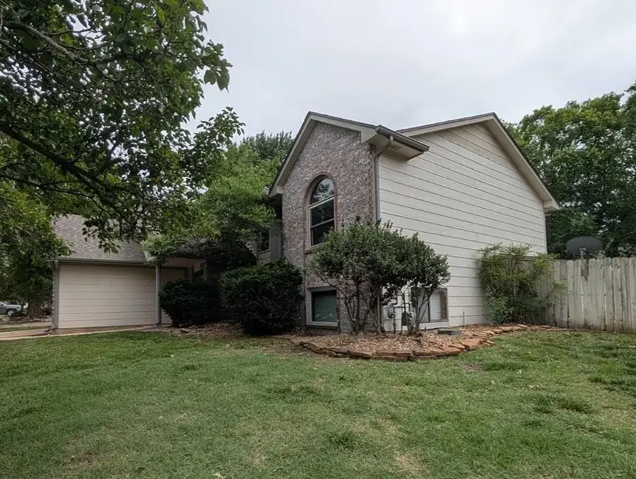 1513 E Mcclelland Drive, Derby, KS 67037 - #3