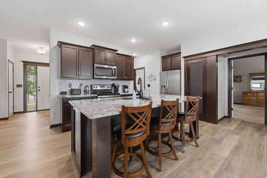 1943 N Walnut Creek Dr, Derby, KS 67037-3900 - #3