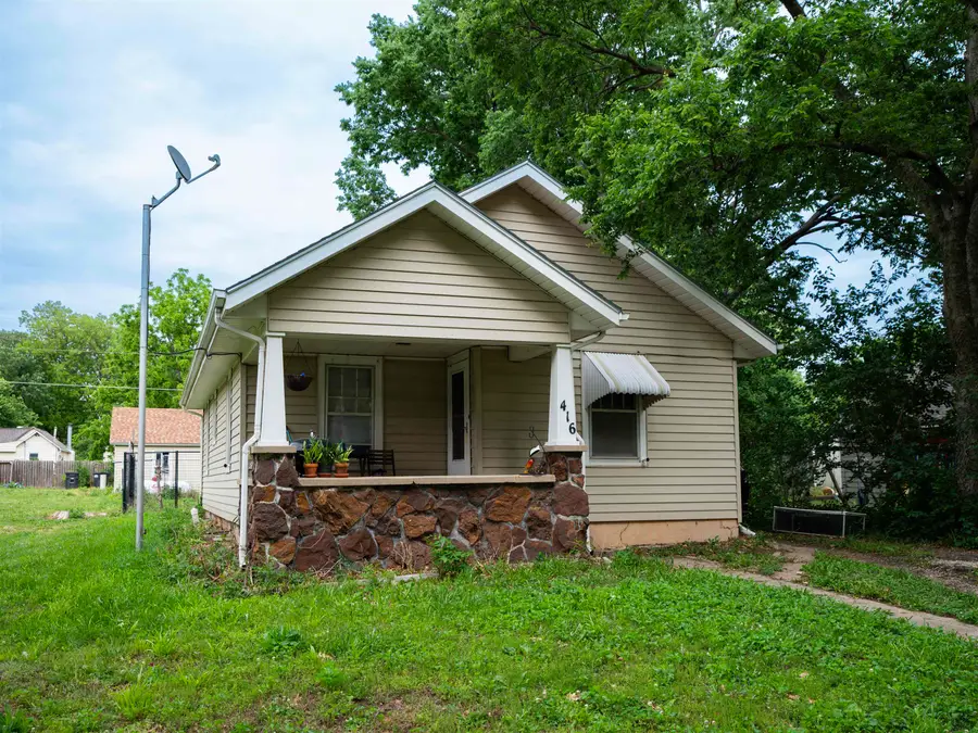 416 N Struble St, Bennington, KS 67422 - #2