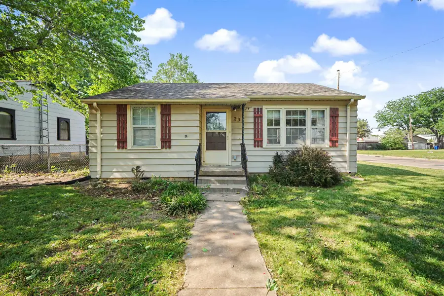 237 E Jewell Ave, Salina, KS 67401 - #2