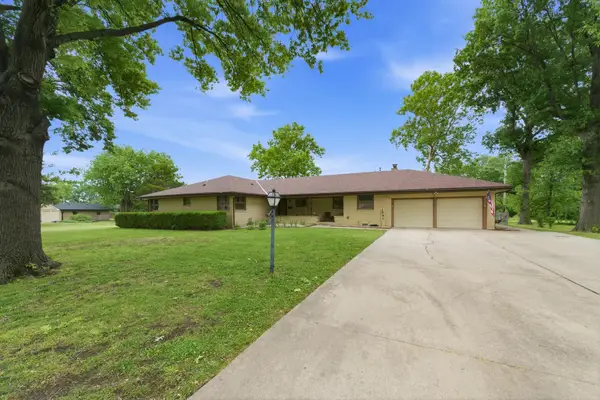 1701 N Sunset Dr, Augusta, KS 67010