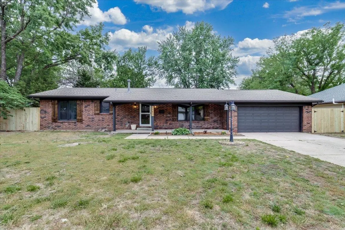 8829 W 9th St N, Wichita, KS 67212 - #1