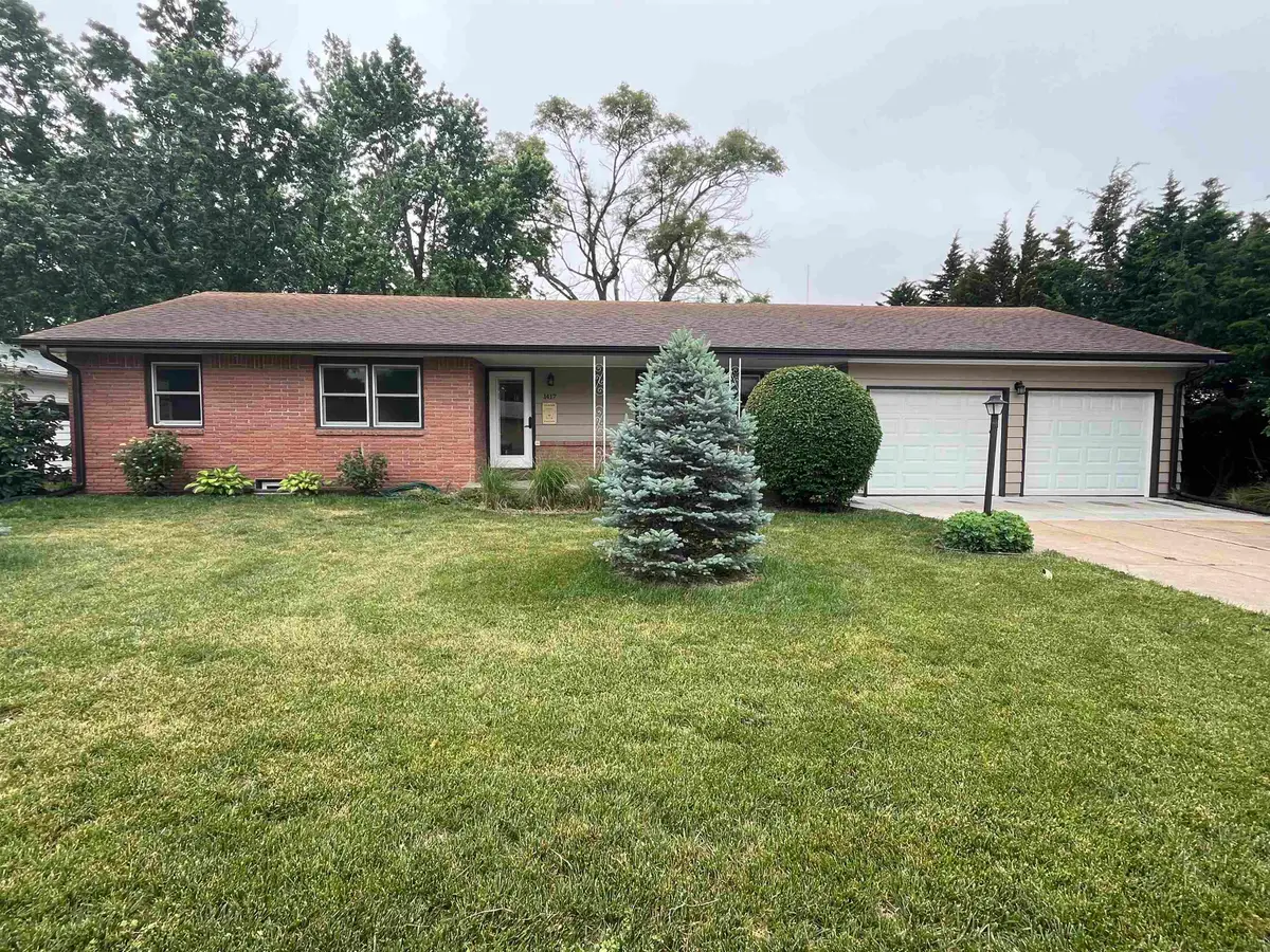 1417 W 6th St, Newton, KS 67114 - #1