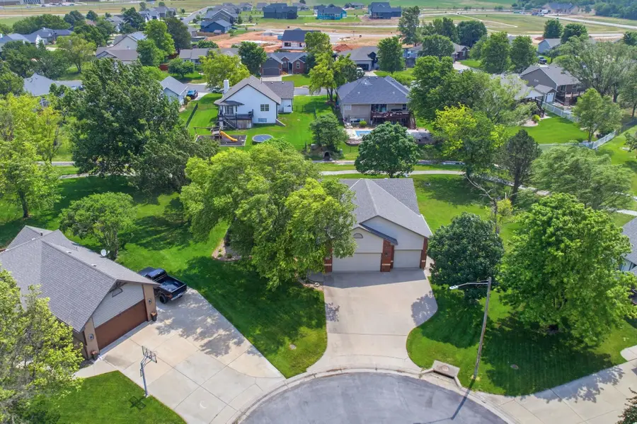 418 Streamside Ct, Clearwater, KS 67026 - #3