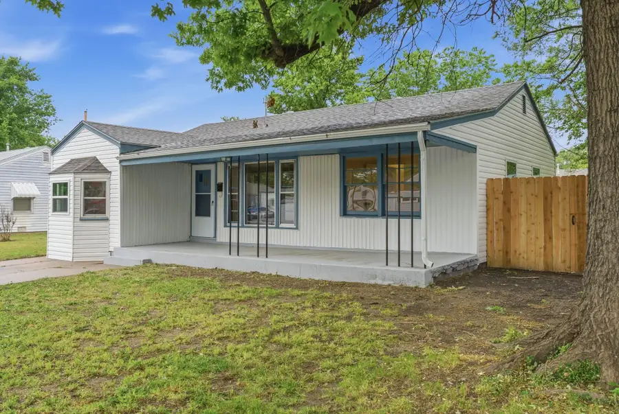 3018 E Southfork Ct, Wichita, KS 67216 - #3