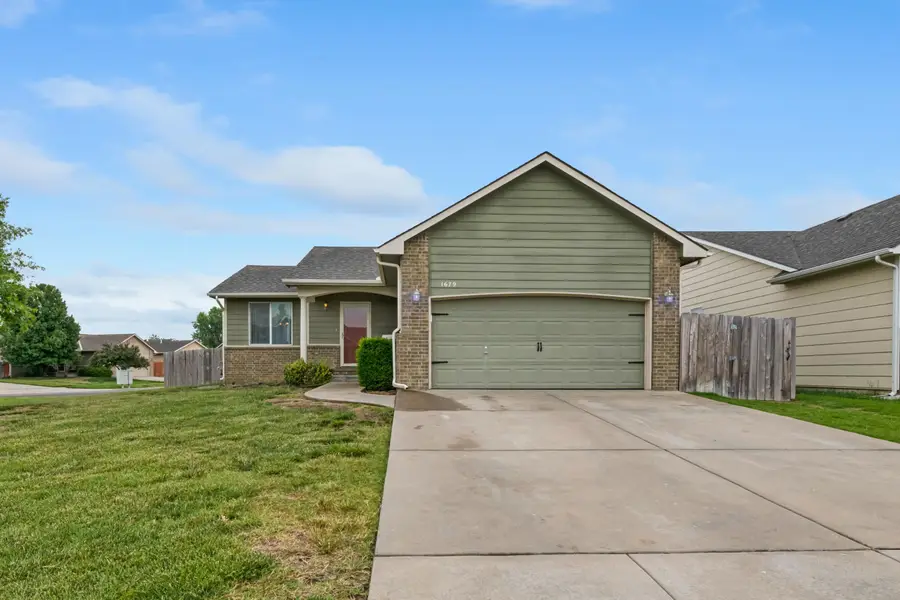 1679 S Lynnrae Ct, Wichita, KS 67207 - #2