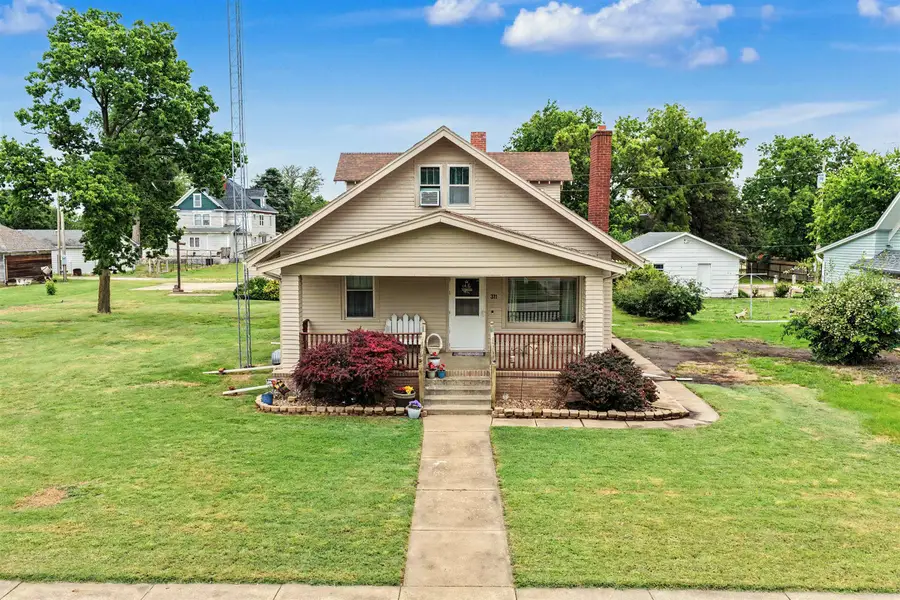 311 24th St, Wilson, KS 67490 - #2
