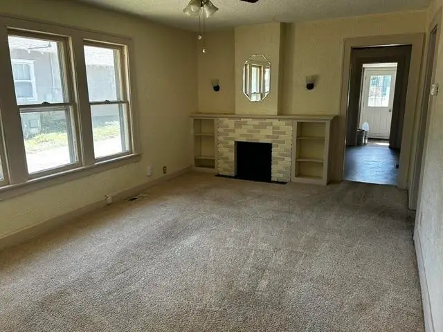 1221 N 4th, Arkansas City, KS 67005 - #3
