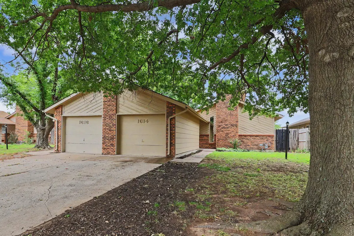 1614 N Brunswick Ln, Wichita, KS 67212 - #1