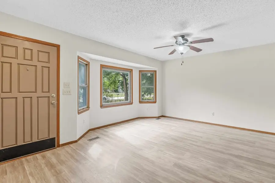 435 N Clara St, Wichita, KS 67212 - #3
