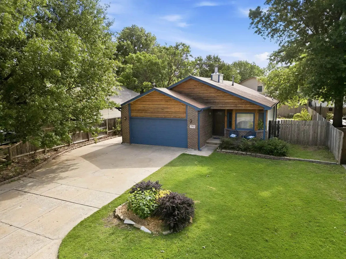 3912 S Arapaho, Wichita, KS 67215 - #1