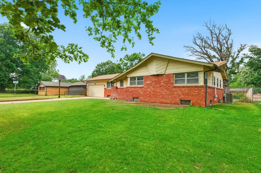 9830 W Hardtner Ave, Wichita, KS 67212 - #3