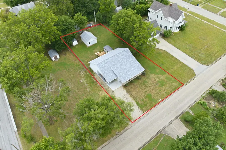 205 N St. Nicholas St, Eureka, KS 67045 - #2