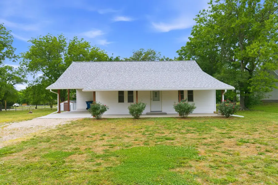205 N St. Nicholas St, Eureka, KS 67045 - #3