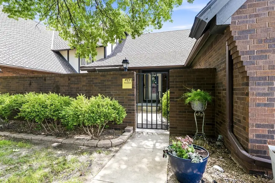 2025 N Broadmoor, Wichita, KS 67206 - #2