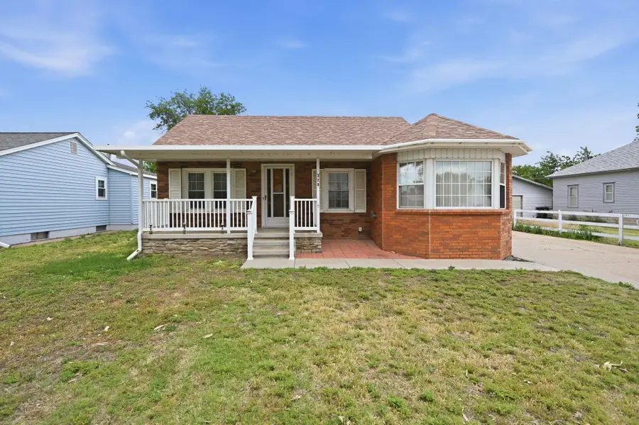 320 S Collingwood, Pretty Prairie, KS 67570 - #2