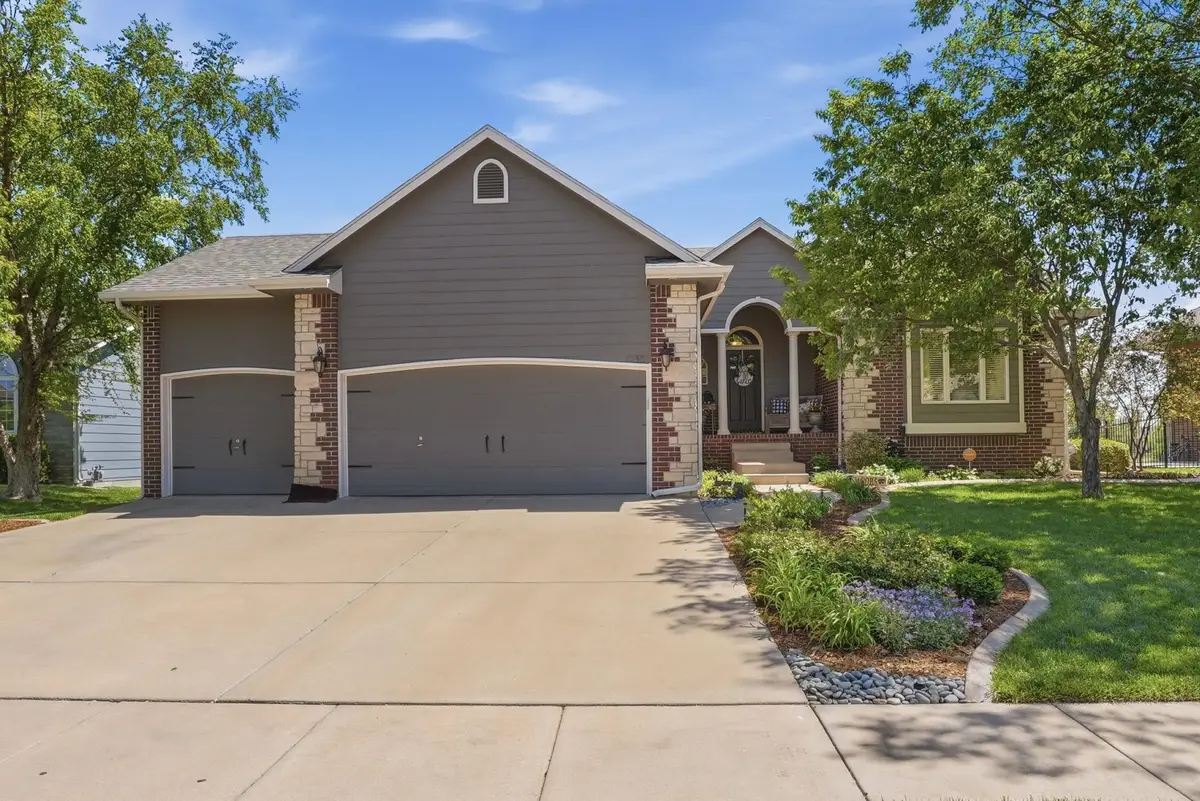 1230 S Threewood, Wichita, KS 67235 - #1